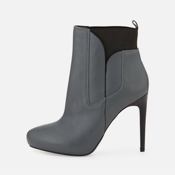 NWOB Charles David Yadira Leather Platform Ankle Boots - Picture 3 of 4